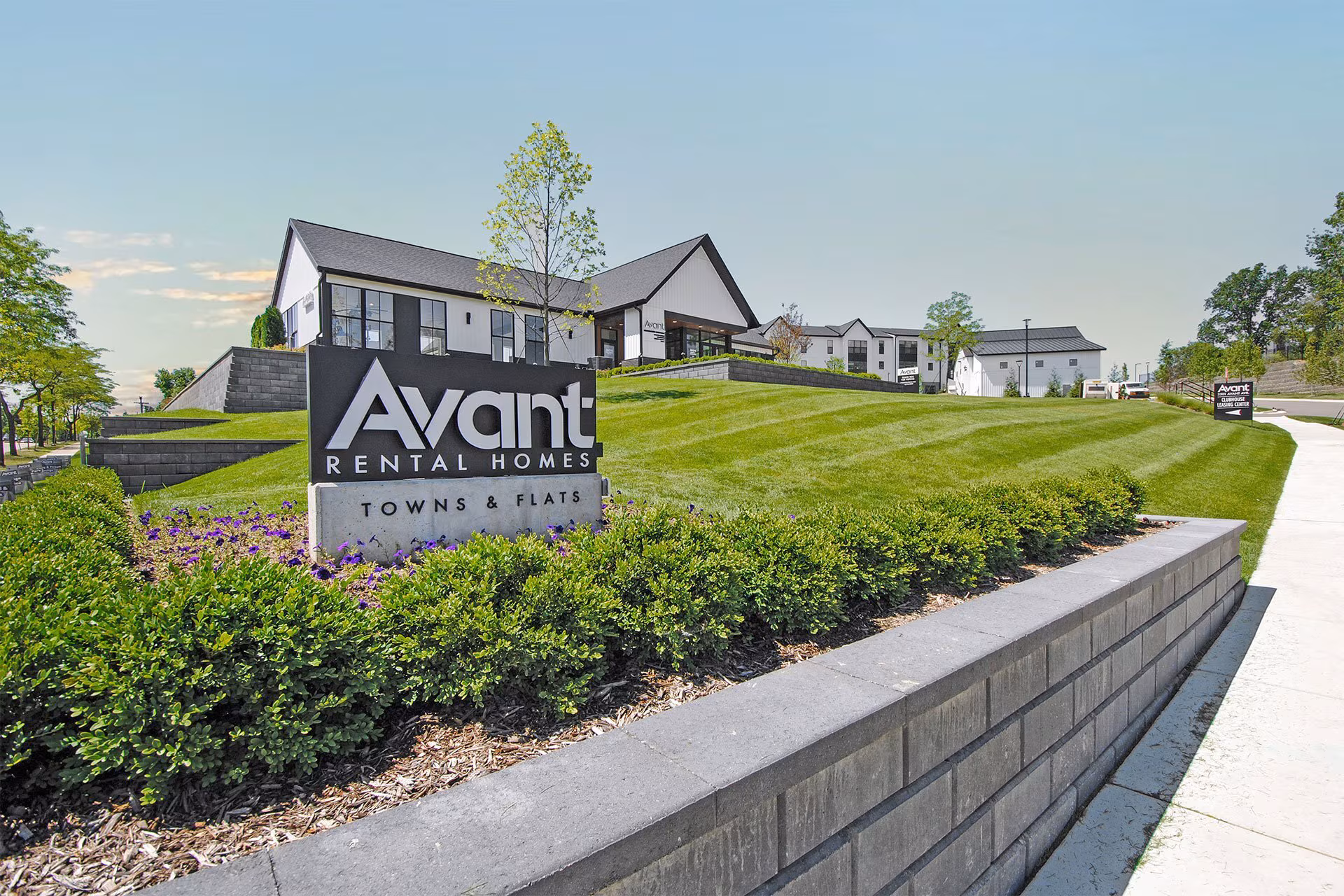 Avant ann arbor sign